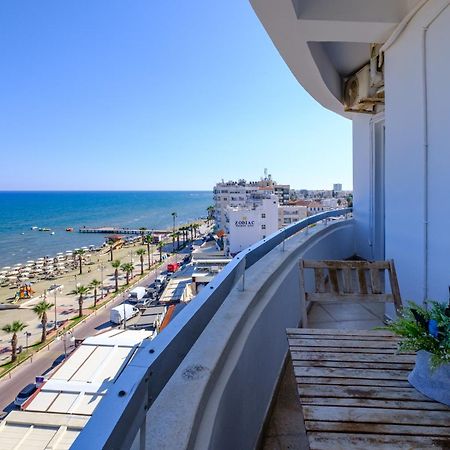 Lazuli Sea View Beachfront- Ap 61 Larnaca Eksteriør billede