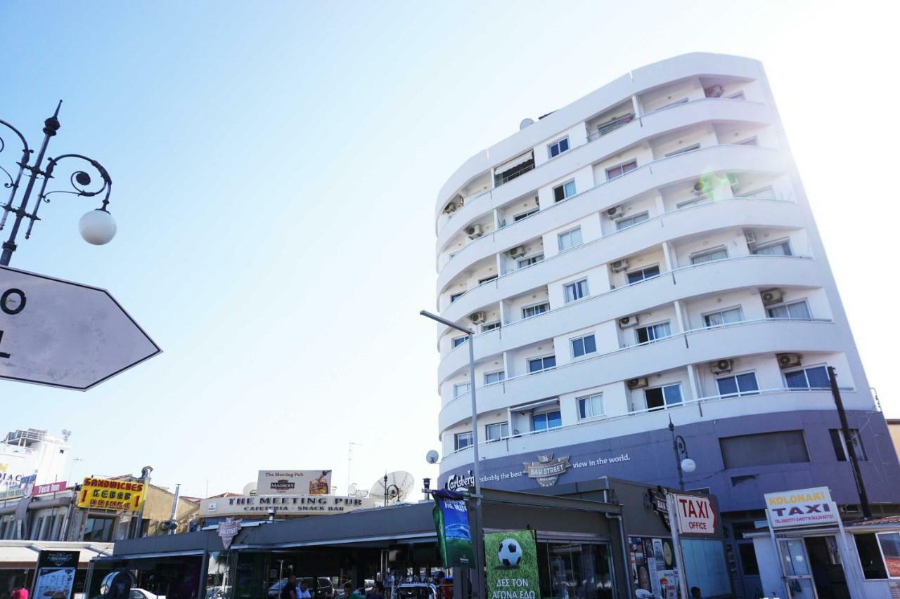 Lazuli Sea View Beachfront- Ap 61 Larnaca Eksteriør billede